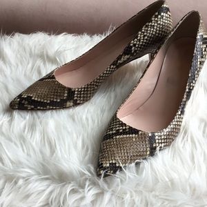 Kate spade size 8 snakeskin pumps